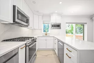 138-08 76th Ave, Kew Gardens, NY 11367 - Photo 4