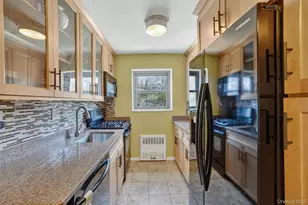222 N Broadway, Yonkers, NY 10701 - Photo 16