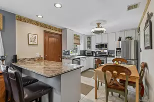 78-14 Langdale St, Floral Park, NY 11040 - Photo 14