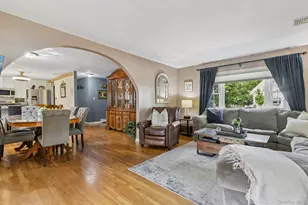 78-14 Langdale St, Floral Park, NY 11040 - Photo 10
