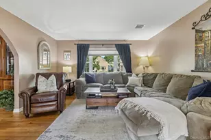 78-14 Langdale St, Floral Park, NY 11040 - Photo 12