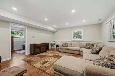 21 Arbor Lane, Bardonia, NY 10954 - Photo 28