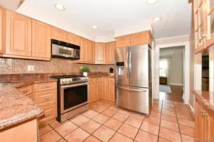 112 Cambridge Ave, Garden City, NY 11530 - Photo 12