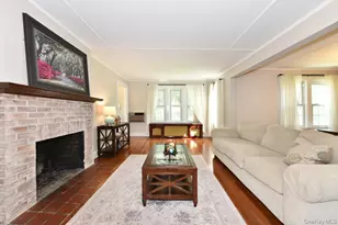 112 Cambridge Ave, Garden City, NY 11530 - Photo 6