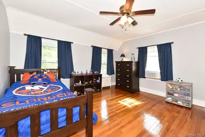 112 Cambridge Avenue, Garden City, NY 11530 - Photo 20