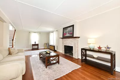 112 Cambridge Avenue, Garden City, NY 11530 - Photo 4