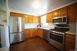 416 Ridgeway, White Plains, NY 10605 - Photo 2