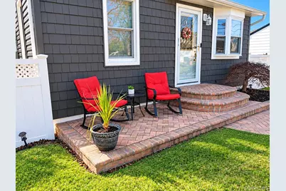 1467 4th Street, West Babylon, NY 11704 - Photo 4
