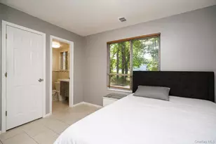 64 Amanda Ct, New York, NY 10312 - Photo 10
