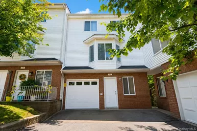 64 Amanda Court, New York, NY 10312 - Photo 2