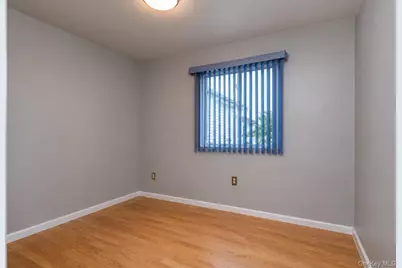64 Amanda Court, New York, NY 10312 - Photo 28