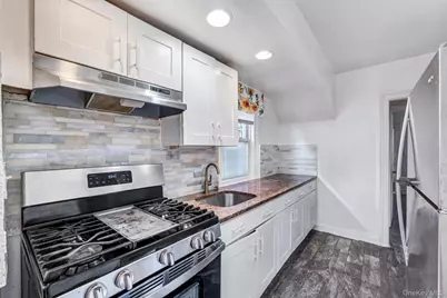 1651 Hering Avenue, Bronx, NY 10461 - Photo 14