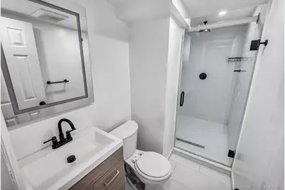 1651 Hering Avenue, Bronx, NY 10461 - Photo 40