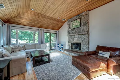 81 Manor Lane, Jamesport, NY 11947 - Photo 6