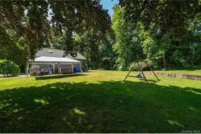 81 Manor Lane, Jamesport, NY 11947 - Photo 32