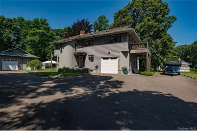 81 Manor Lane, Jamesport, NY 11947 - Photo 4