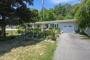 31 Park Hill Dr, Hopewell Junction, NY 12533 - Photo 2
