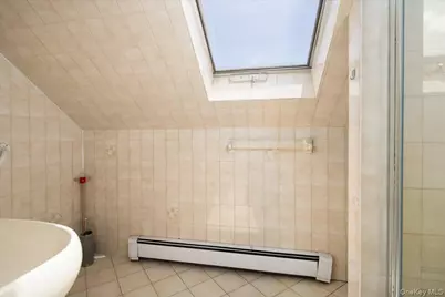 1036 California Place N, Island Park, NY 11558 - Photo 16