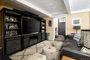 1036 California Pl N, Island Park, NY 11558 - Photo 24