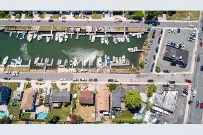 1036 California Place N, Island Park, NY 11558 - Photo 36