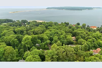 39 E Neck Road, Huntington, NY 11743 - Photo 32