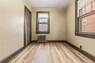 61-17B 165th St, Fresh Meadows, NY 11365 - Photo 4