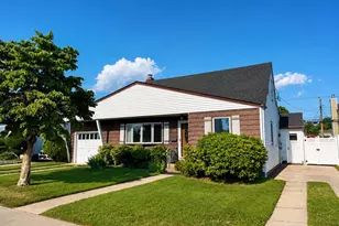 183 Lee Ave, Hicksville, NY 11801 - Photo 2