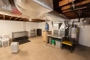 183 Lee Ave, Hicksville, NY 11801 - Photo 20