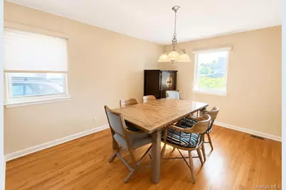 183 Lee Avenue, Hicksville, NY 11801 - Photo 8