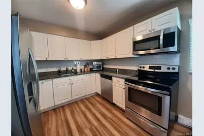532 Washington Avenue, Newburgh, NY 12550 - Photo 2