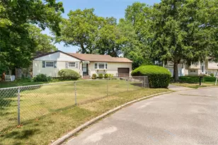203 Hall St, Port Jefferson Station, NY 11776 - Photo 22
