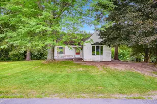 30 Smith Rd, Pleasant Valley, NY 12569 - Photo 4