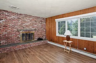305 Nielson St, Dix Hills, NY 11746 - Photo 18