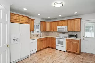 305 Nielson St, Dix Hills, NY 11746 - Photo 14