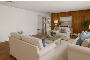 305 Nielson St, Dix Hills, NY 11746 - Photo 8