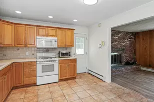 305 Nielson St, Dix Hills, NY 11746 - Photo 16