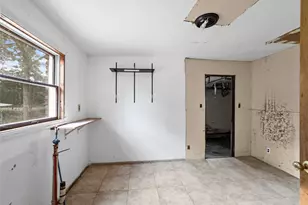 10 Windsor Pl, Shirley, NY 11967 - Photo 18