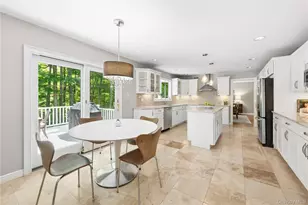 11 Cobbling Rock Dr, Katonah, NY 10536 - Photo 8