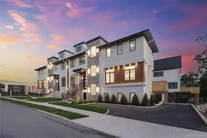 20 Singer Avenue #201, Spring Valley, NY 10977 - Photo 2