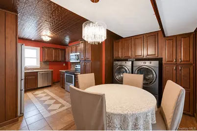 287 Munsell Road, Patchogue, NY 11772 - Photo 8