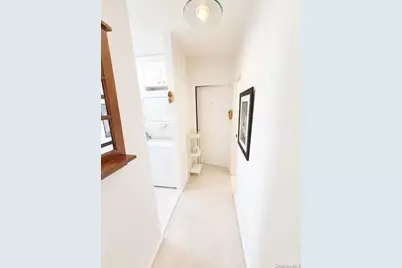 27010 Grand Central Parkway #22R, Floral Park, NY 11005 - Photo 14