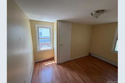 30 Pierson Avenue, Hempstead, NY 11550 - Photo 10