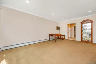 6 Island St, Plainview, NY 11803 - Photo 6