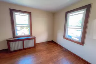 109 L St, Elmont, NY 11003 - Photo 10