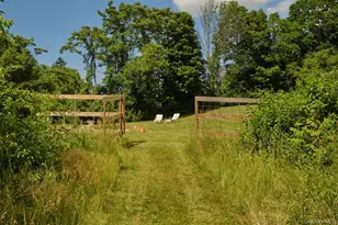 637 Route 308, Rhinebeck, NY 12572 - Photo 24