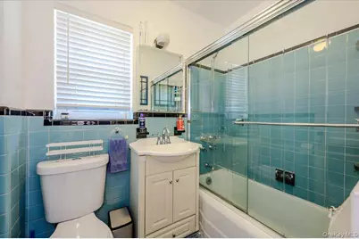 2827 Philip Avenue, Bronx, NY 10465 - Photo 10