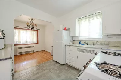 2827 Philip Avenue, Bronx, NY 10465 - Photo 8