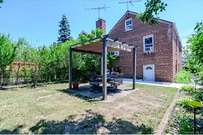 2827 Philip Avenue, Bronx, NY 10465 - Photo 22