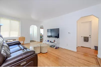 2827 Philip Avenue, Bronx, NY 10465 - Photo 4