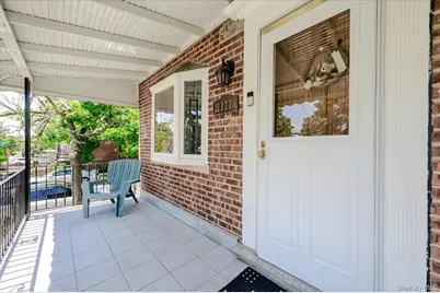 2827 Philip Avenue, Bronx, NY 10465 - Photo 2